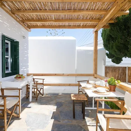 Charming House Near Mykonos * Platys Gialos (Mykonos)